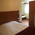 Green Hotels Poitiers Hotel