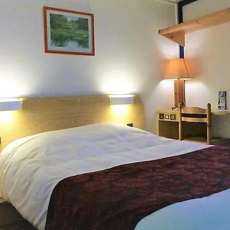 Green Hotels Poitiers Hotell