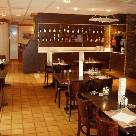 Hotell Green Hotels Poitiers 3*