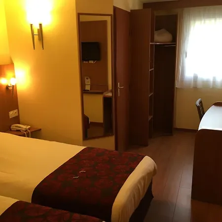 Hotell Green Hotels Poitiers 3*