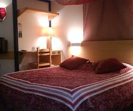 Green Hotels Poitiers Hotell Poitiers