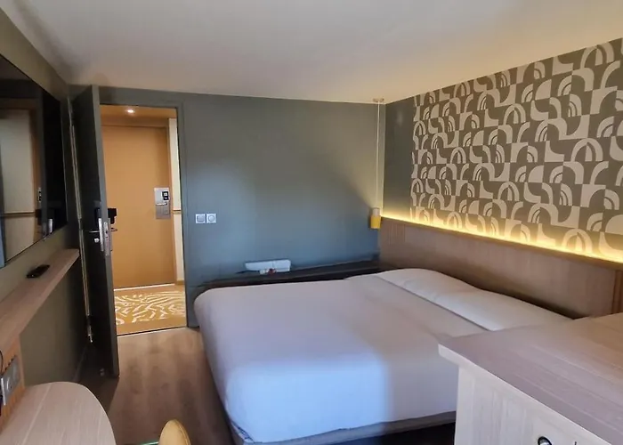 Green Hotels Poitiers 3* Пуатьє