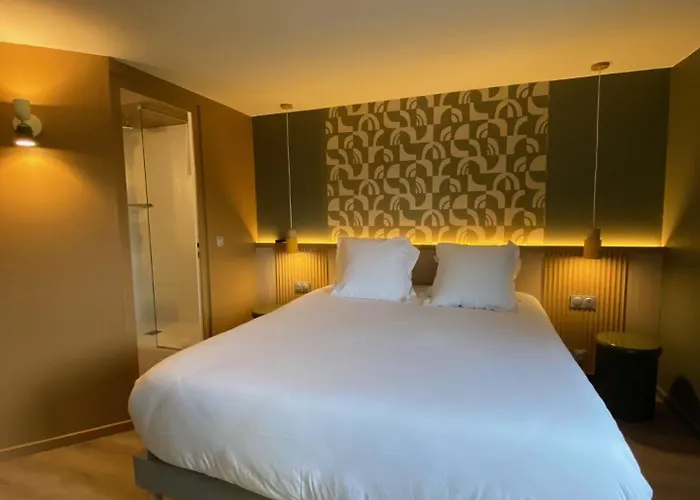 Готель Green Hotels Poitiers