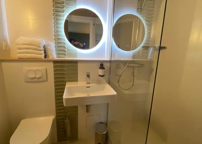 Brit Beaulieu Hotel 3*